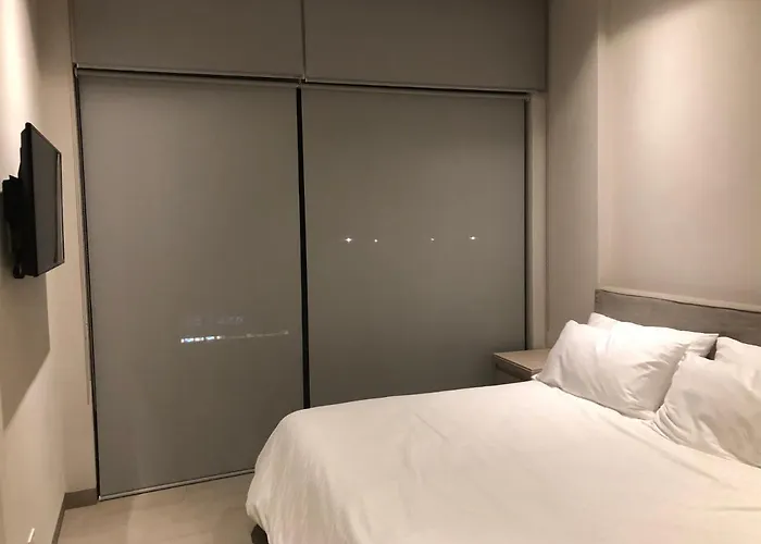 Apartahotel Luxurious In The Marina